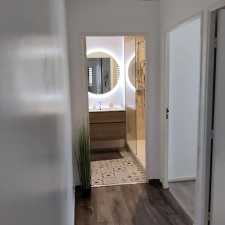 Appartement App 5 Pers, Parking, 3Mn Rer A, 40 Mn Du Centre De Paris, Cergy Le Haut Extérieur photo