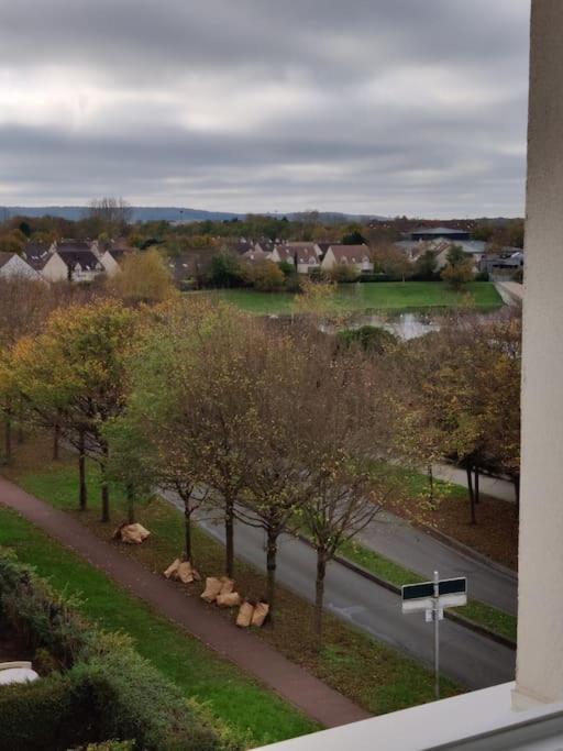 Appartement App 5 Pers, Parking, 3Mn Rer A, 40 Mn Du Centre De Paris, Cergy Le Haut Extérieur photo
